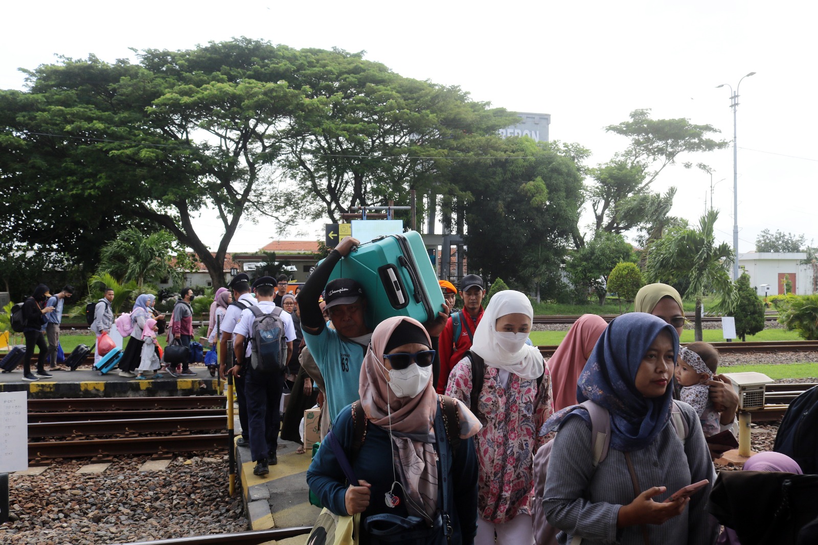 KAI Hadirkan Promo Mudik Hemat untuk Kereta Api Cakrabuana dan Gunung Jati
