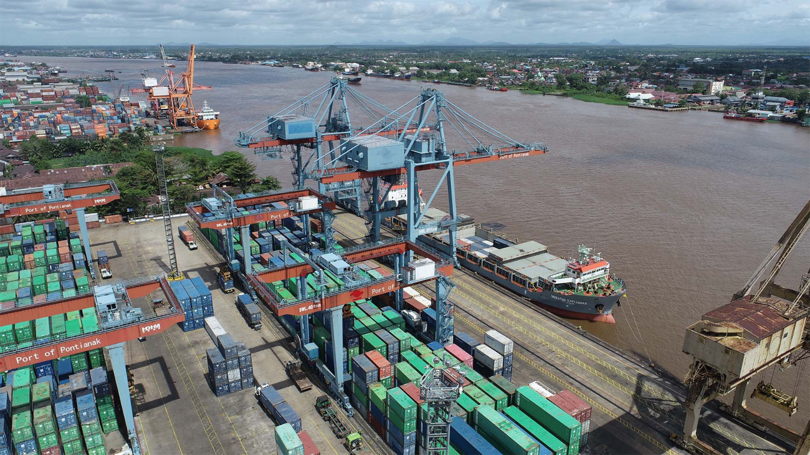 Efisiensi Operasional Angkat Kinerja IPC TPK di TW I 2025