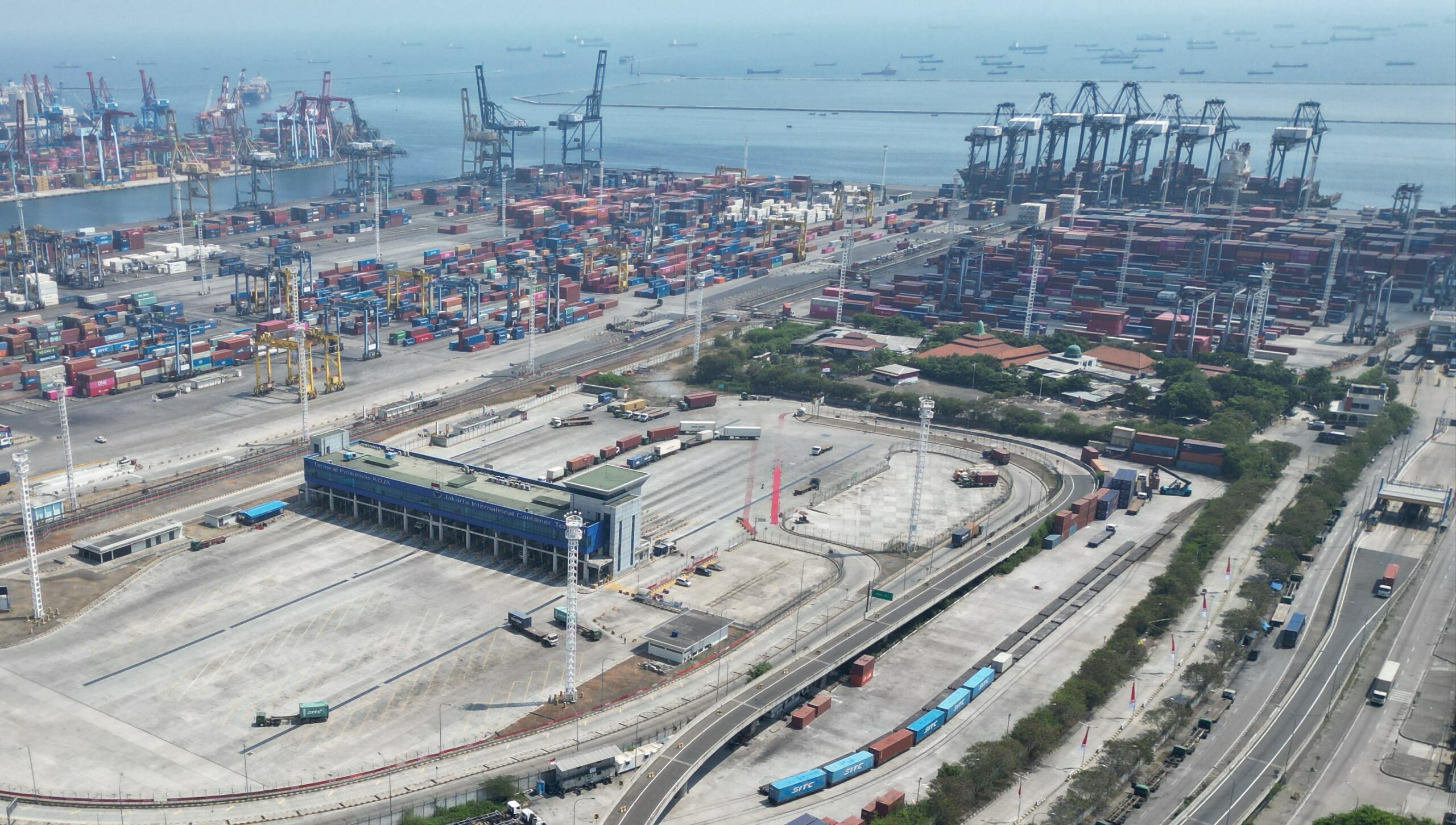 Pelindo Tegaskan Penyebab Kemacetan dan Rencana Jangka Panjang di Tanjung Priok