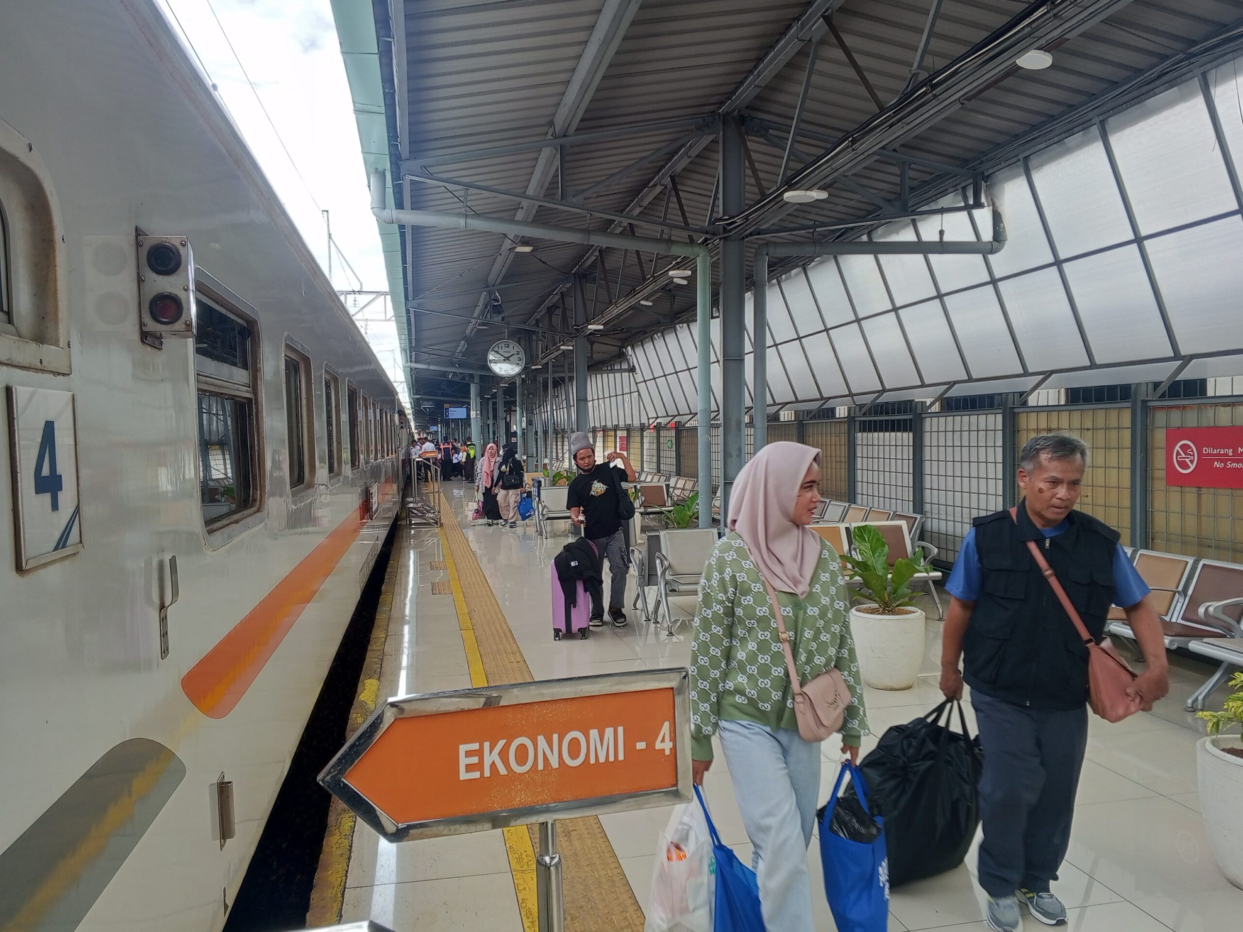 Kereta Ekonomi Jadi Solusi Hindari Kemacetan Mudik Lebaran