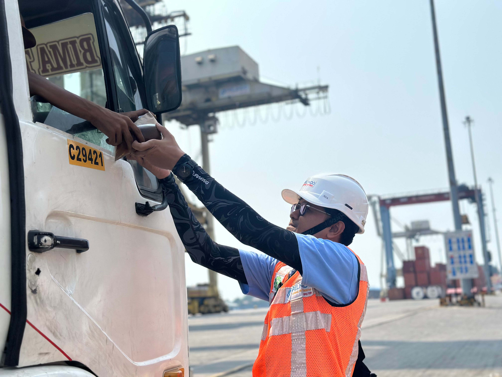 Fokus pada Manusia dan Proses, IPC TPK Tumbuhkan Efisiensi di Tempat Kerja